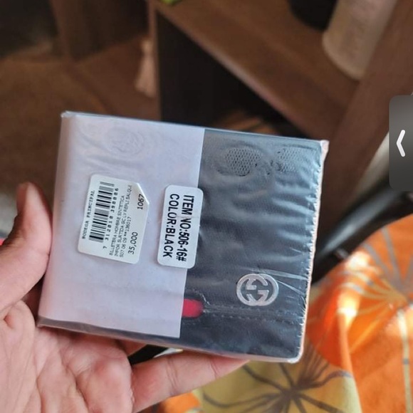 Wallets - Picture 6 of 6